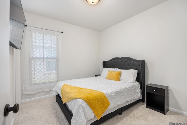 11589 Regal St, Denham Springs, LA 70726