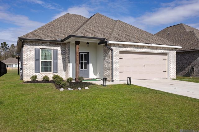 11589 Regal St, Denham Springs, LA 70726