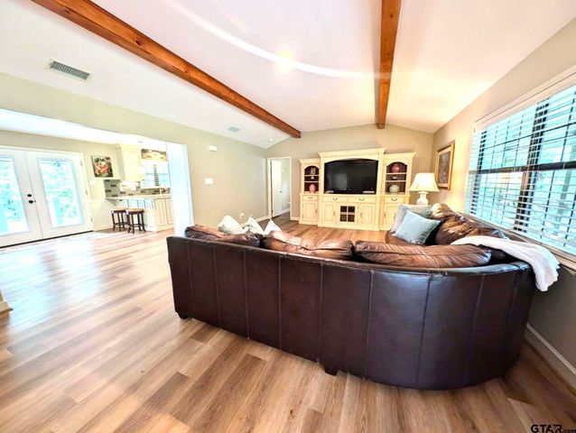 212 County Road 2487, Mineola, TX 75773