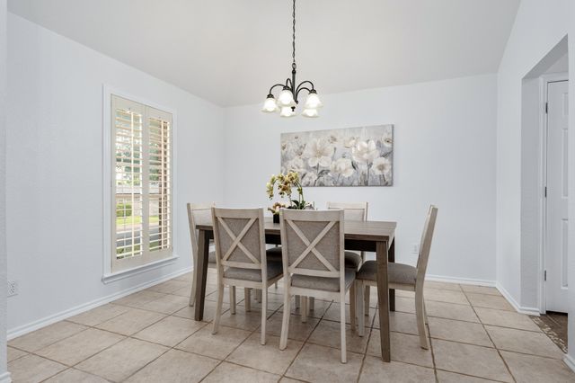 444 Dove Lane, Fort Worth, TX 76108