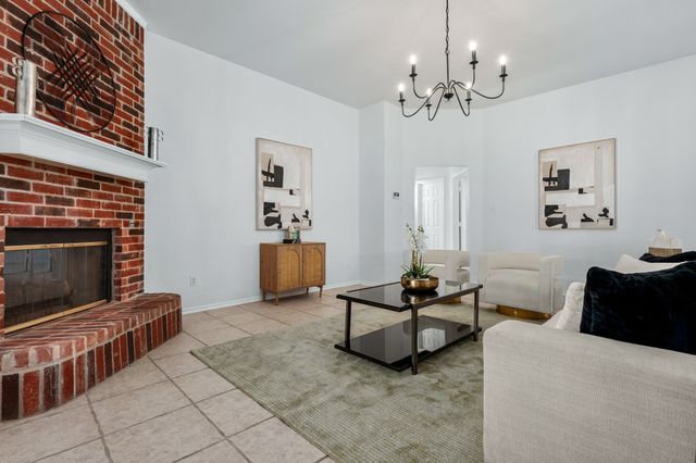 444 Dove Lane, Fort Worth, TX 76108