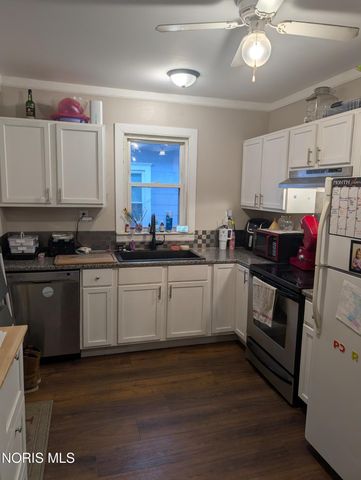 1017 Wayne Avenue, Defiance, OH 43512