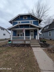 1017 Wayne Avenue, Defiance, OH 43512