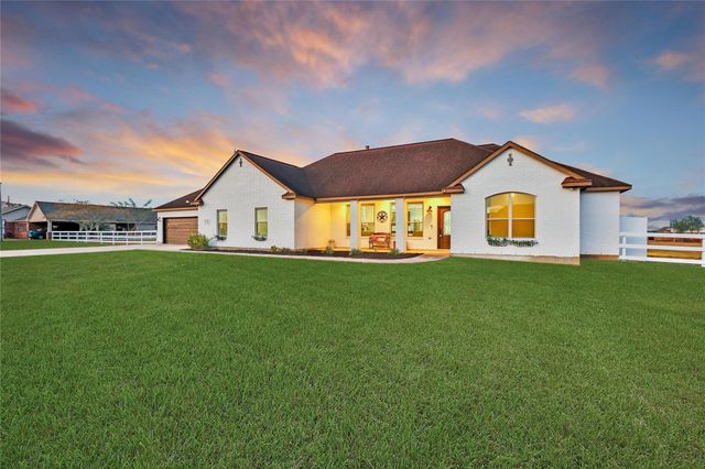 2398 Settlers Way Drive, Sealy, TX 77474