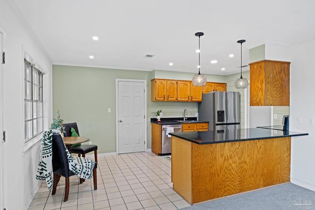 1245 Greenbrier Blvd, Pensacola, FL 32514