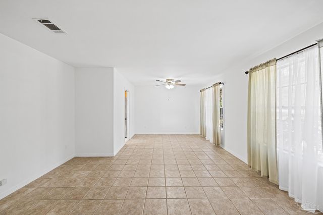 1245 Greenbrier Blvd, Pensacola, FL 32514