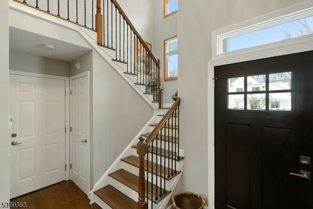 16 Tall Oaks Ln, Mount Olive Twp., NJ 07828