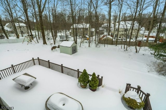 16 Tall Oaks Ln, Mount Olive Twp., NJ 07828