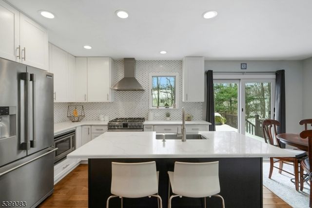 16 Tall Oaks Ln, Mount Olive Twp., NJ 07828