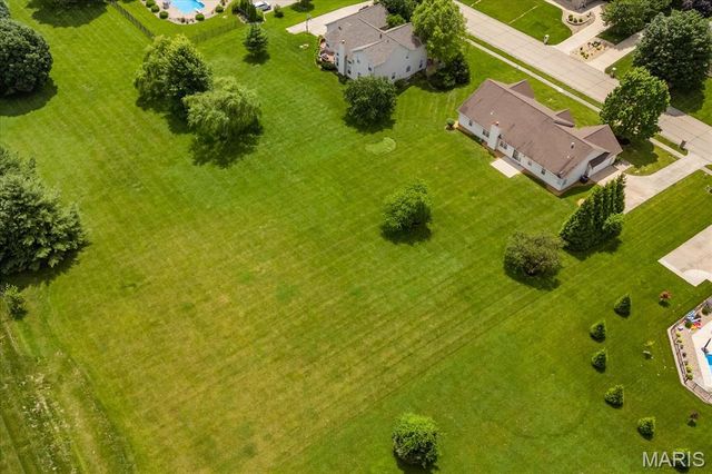 1901 Cedarwood Trail, Belleville, IL 62226