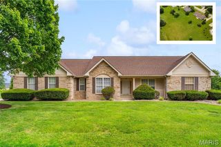 1901 Cedarwood Trail, Belleville, IL 62226