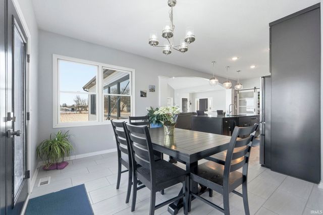 1123 State Road 8, Garrett, IN 46738