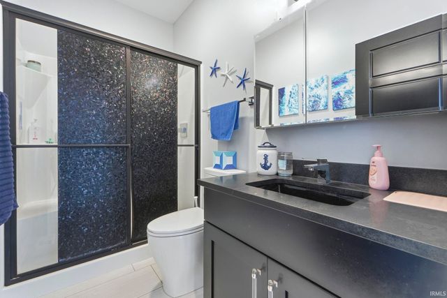 1123 State Road 8, Garrett, IN 46738