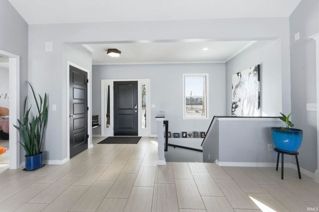 1123 State Road 8, Garrett, IN 46738