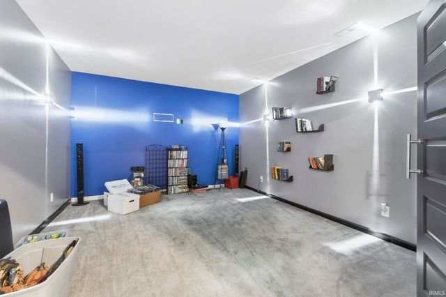 1123 State Road 8, Garrett, IN 46738