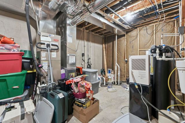 1123 State Road 8, Garrett, IN 46738