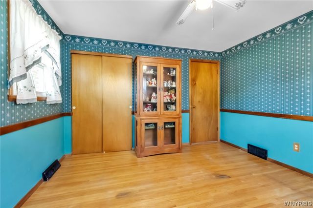 291 Carriage Park, West Seneca, NY 14224
