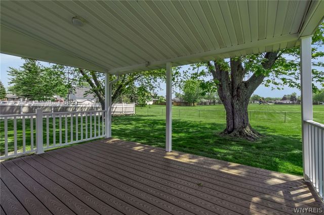 291 Carriage Park, West Seneca, NY 14224