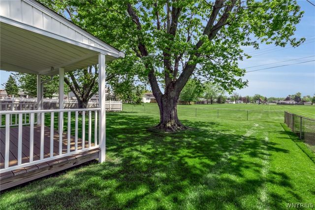291 Carriage Park, West Seneca, NY 14224