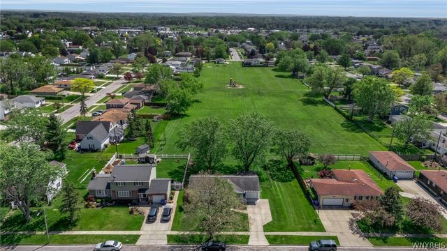 291 Carriage Park, West Seneca, NY 14224