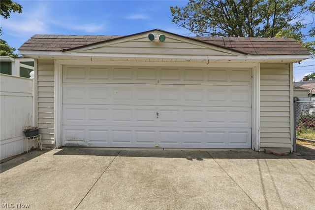 4116 W 161st Street, Cleveland, OH 44135