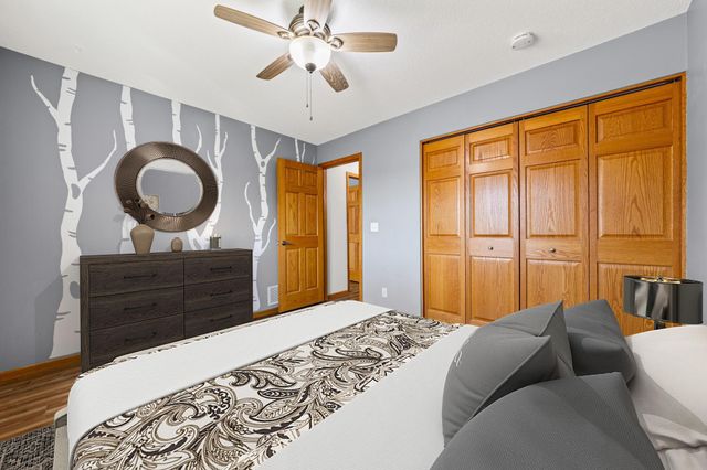 15635 Hallmark Path, Apple Valley, MN 55124