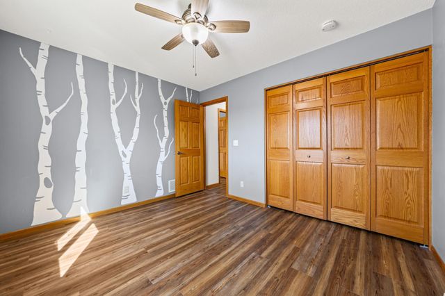 15635 Hallmark Path, Apple Valley, MN 55124