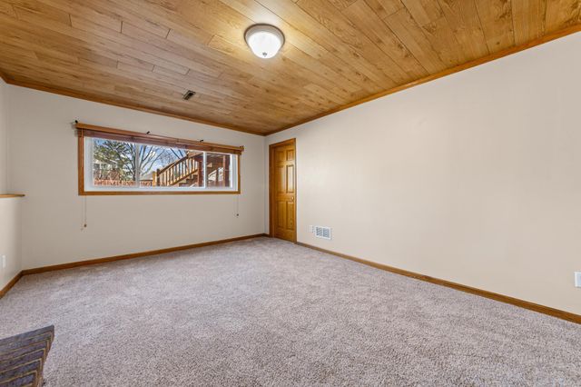 15635 Hallmark Path, Apple Valley, MN 55124