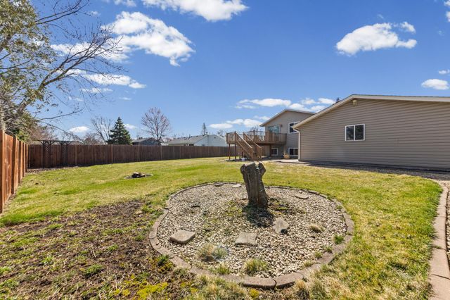 15635 Hallmark Path, Apple Valley, MN 55124