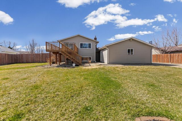 15635 Hallmark Path, Apple Valley, MN 55124