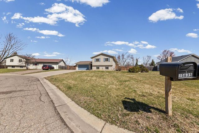 15635 Hallmark Path, Apple Valley, MN 55124