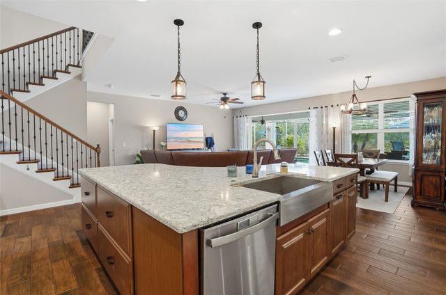 33564 WILLOW POINT CT, Wesley Chapel, FL 33545