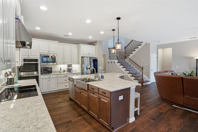 33564 WILLOW POINT CT, Wesley Chapel, FL 33545