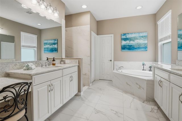 33564 WILLOW POINT CT, Wesley Chapel, FL 33545
