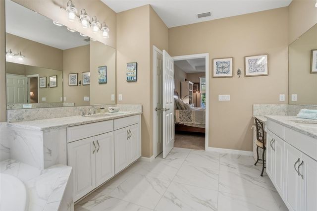 33564 WILLOW POINT CT, Wesley Chapel, FL 33545