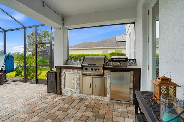 33564 WILLOW POINT CT, Wesley Chapel, FL 33545