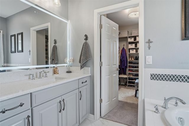 33564 WILLOW POINT CT, Wesley Chapel, FL 33545