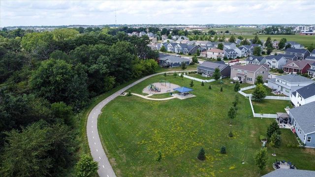 1264 Crane Meadow Way, Sun Prairie, WI 53590