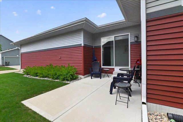 1264 Crane Meadow Way, Sun Prairie, WI 53590