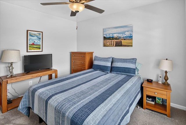 1264 Crane Meadow Way, Sun Prairie, WI 53590
