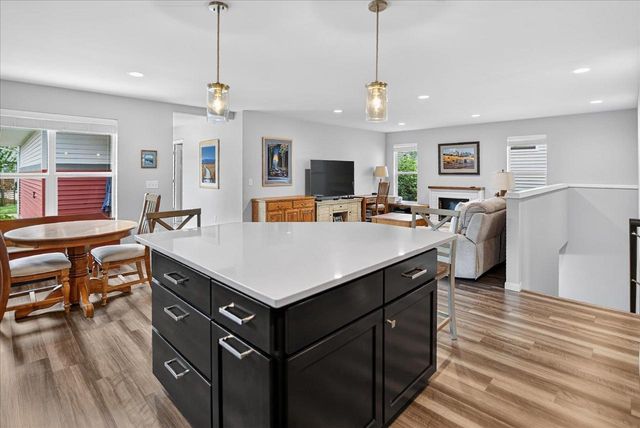 1264 Crane Meadow Way, Sun Prairie, WI 53590