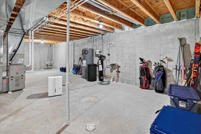 1264 Crane Meadow Way, Sun Prairie, WI 53590