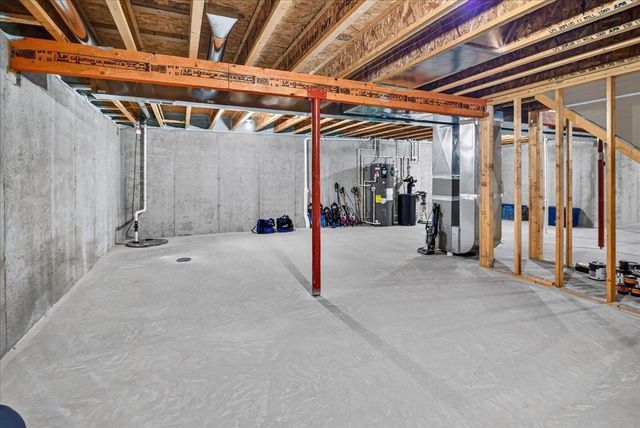 1264 Crane Meadow Way, Sun Prairie, WI 53590