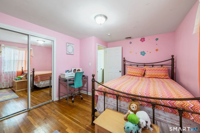 11 Whalley Road, Trumbull, CT 06611