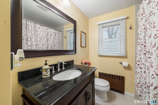 11 Whalley Road, Trumbull, CT 06611