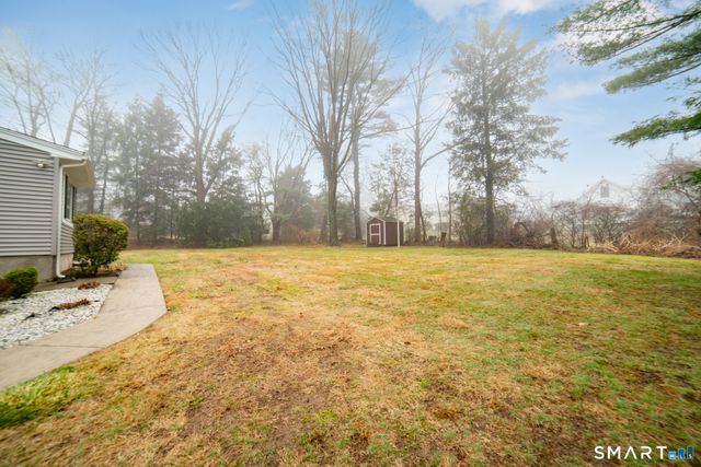 11 Whalley Road, Trumbull, CT 06611