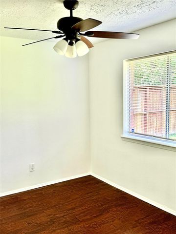 13518 Townwood Drive, Houston, TX 77045