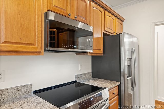 3044 Wolf Ridge Court, New Albany, IN 47150