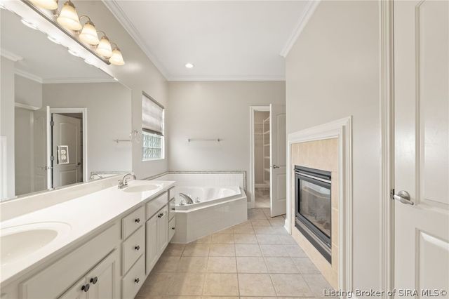 3044 Wolf Ridge Court, New Albany, IN 47150