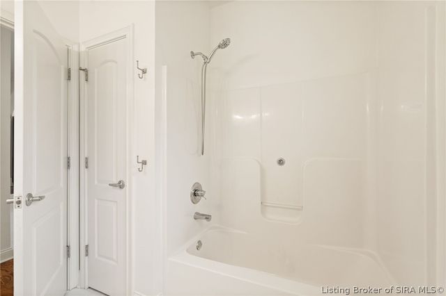 3044 Wolf Ridge Court, New Albany, IN 47150